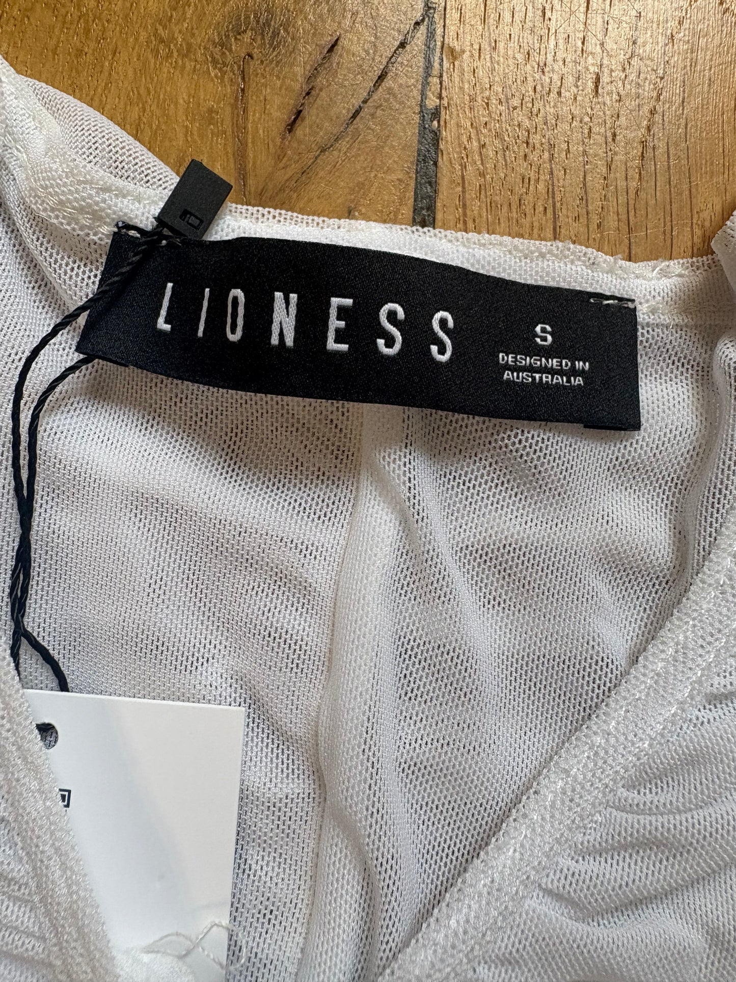 LIONESS WHITE MESH SHEER TOP (S)