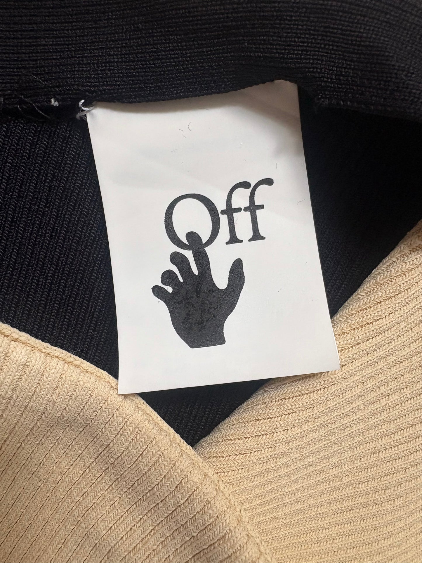 OFF WHITE RIBBED SKIRT (M)