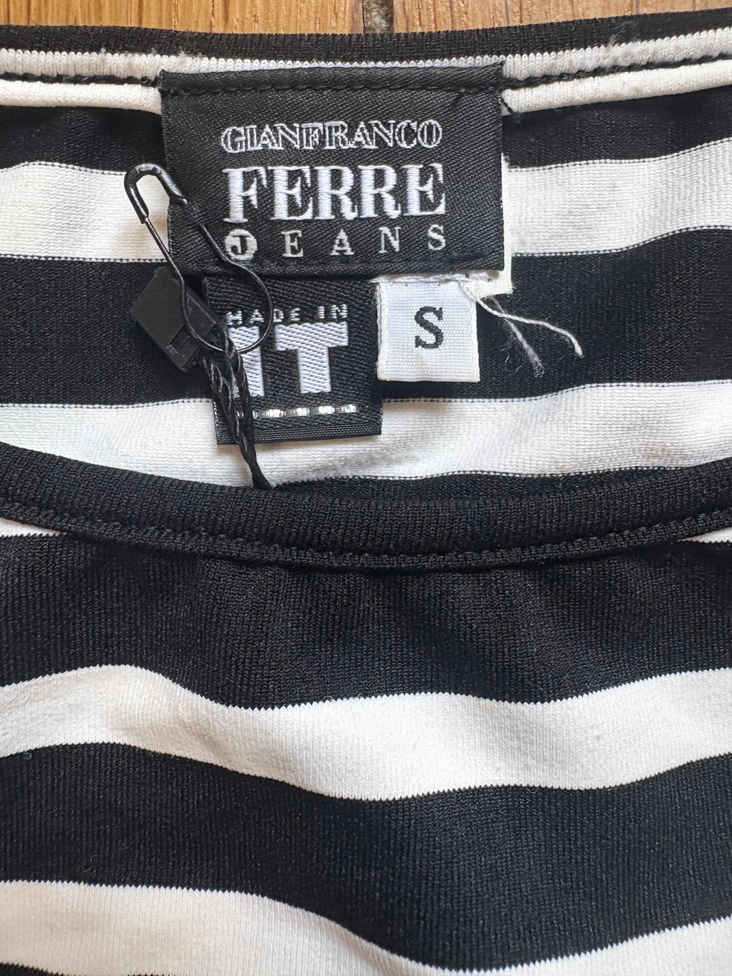 GIANFRANCO FERRE STRIPED LONG SLEEVES (S)
